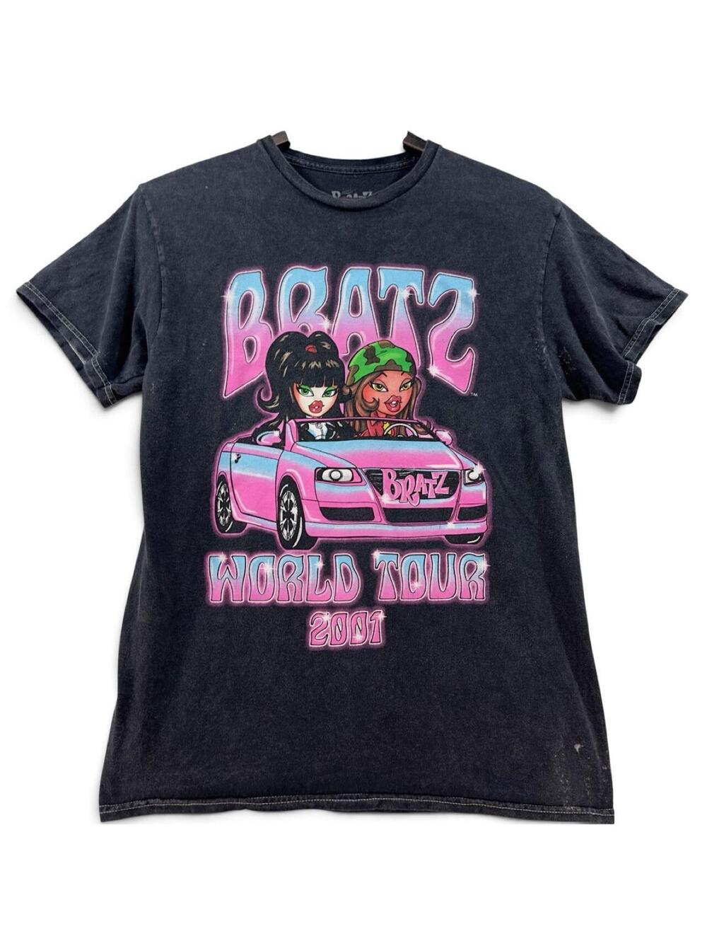Bratz World Tour 2001 Graphic Tee – Size M